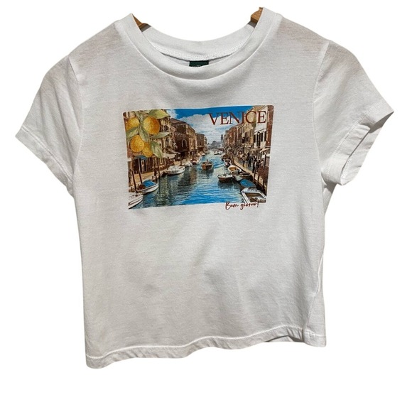 Wild Fable Women's Venice Graphic White Crop Top Size S - Picture 2 of 12